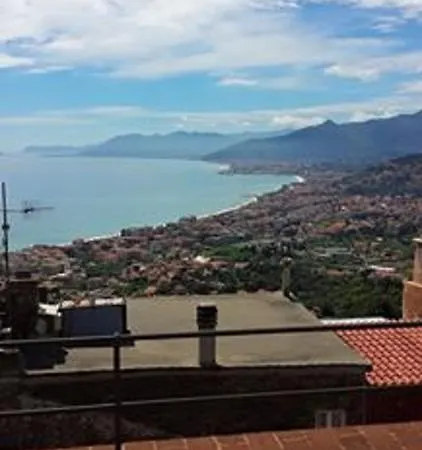 Borgo Saraceno Bed & Breakfast *